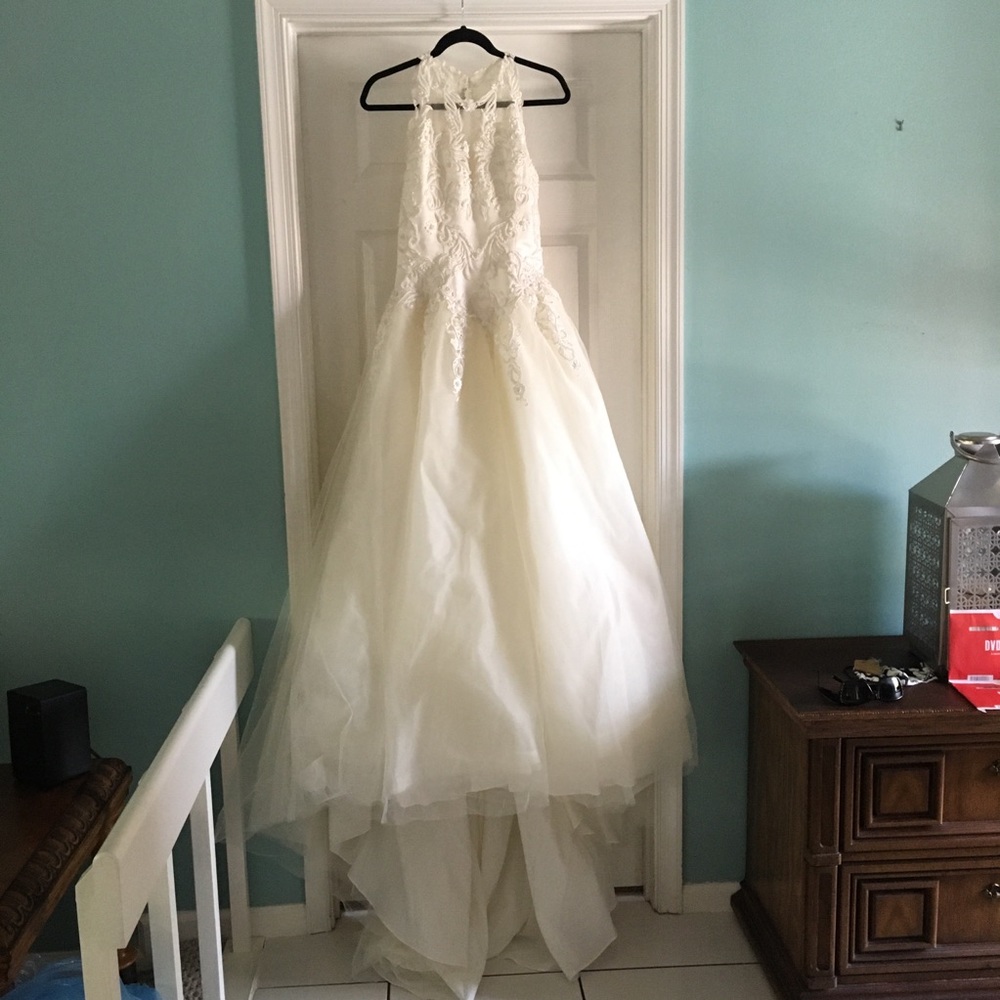 Vintage 1999 wedding dress pearl color